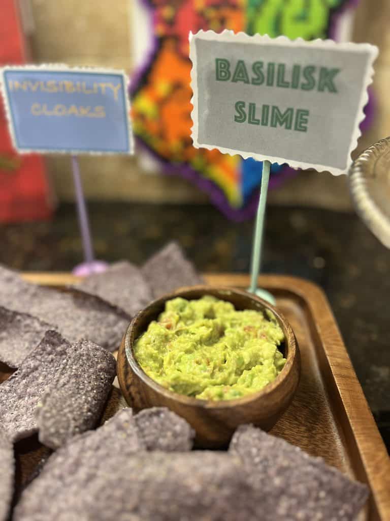 Guacamole in bowl